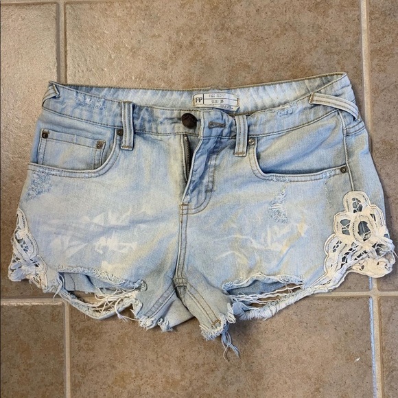 Free People distressed cutoff shorts - Picture 1 of 2